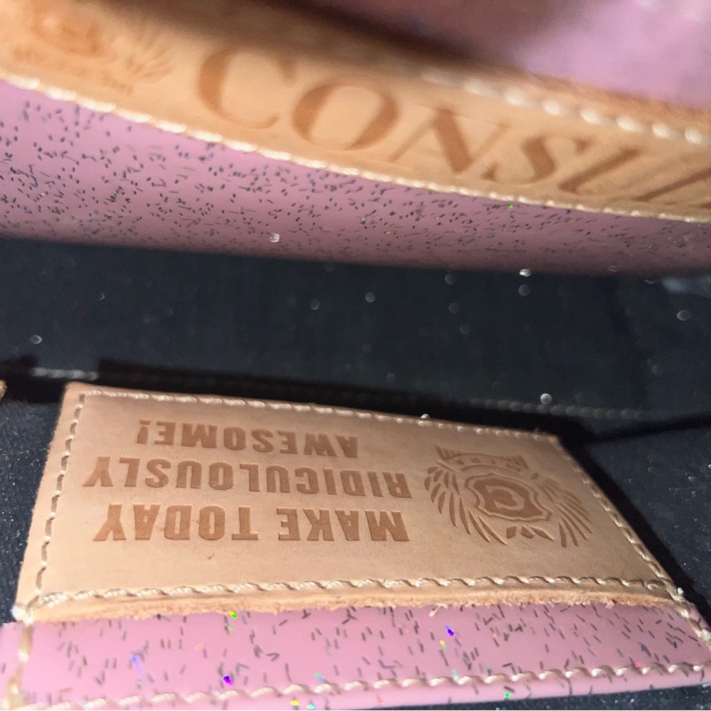 Consuela name brand -Texas brand. Crossbody Bag - Multicolor. - Picture 12 of 12